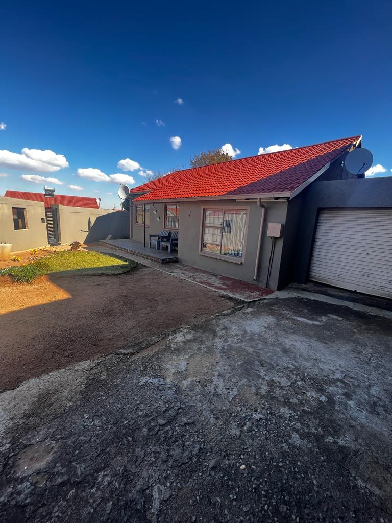 Property and houses for sale in Soweto Soweto Property Property24