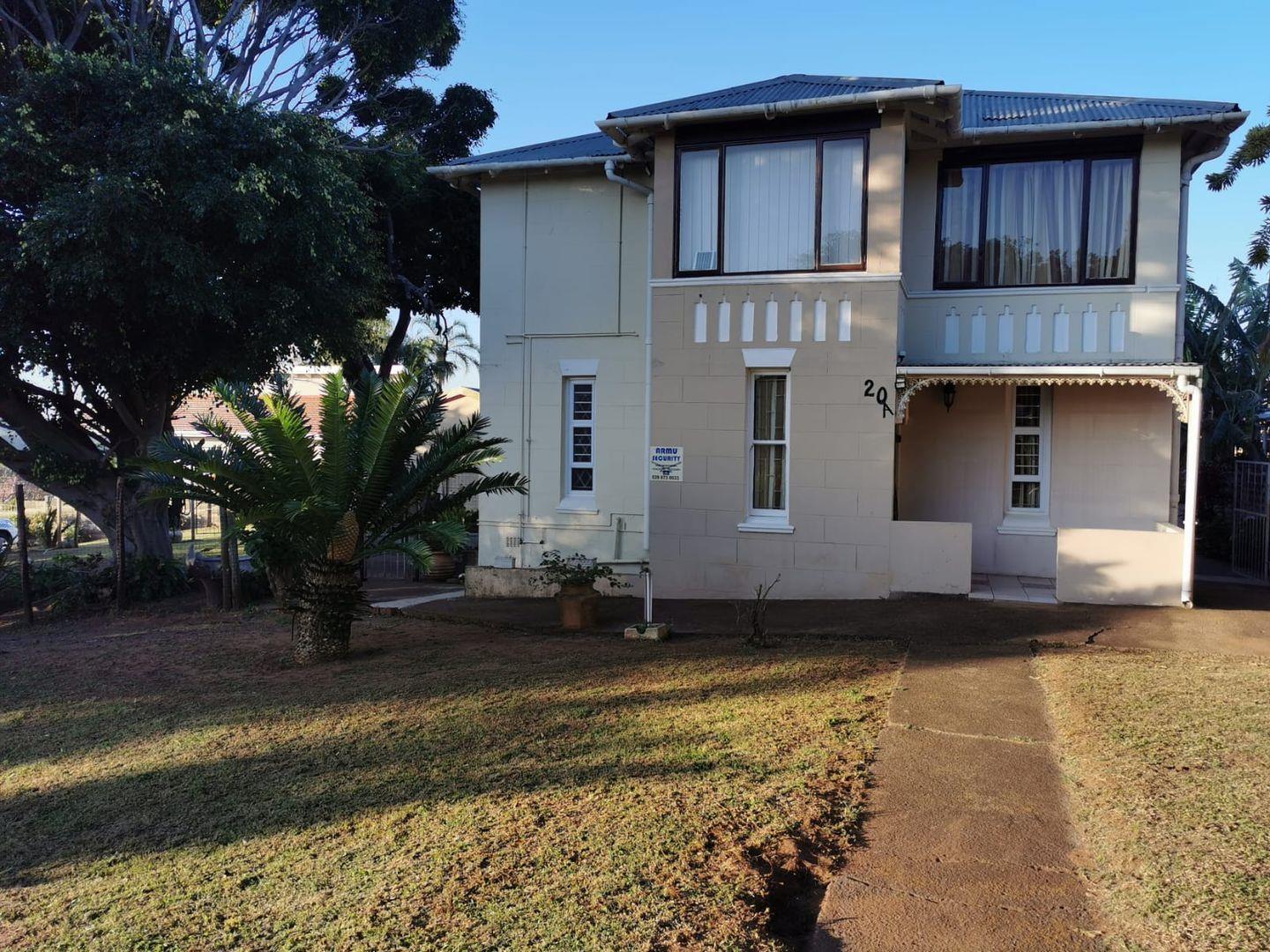 5 Bedroom House for sale in Umkomaas P24112987554