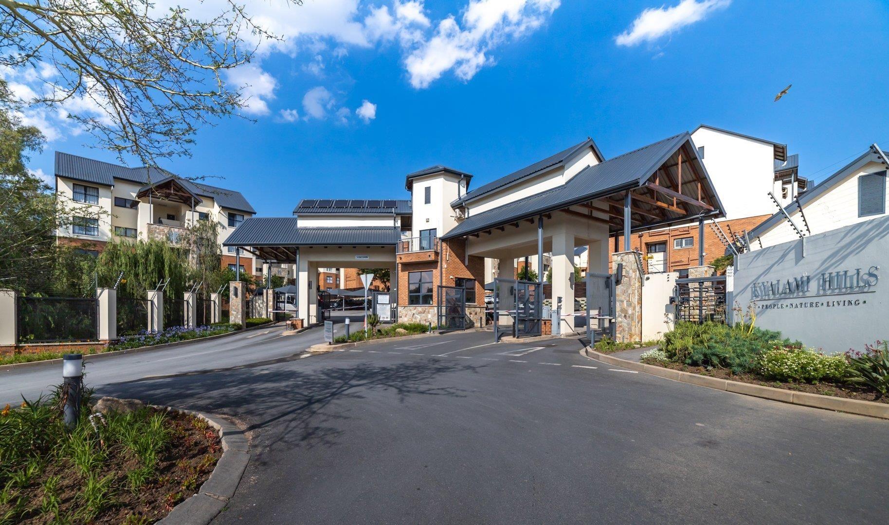 3 Bedroom Apartment / flat for sale in Kyalami Hills P24112989081