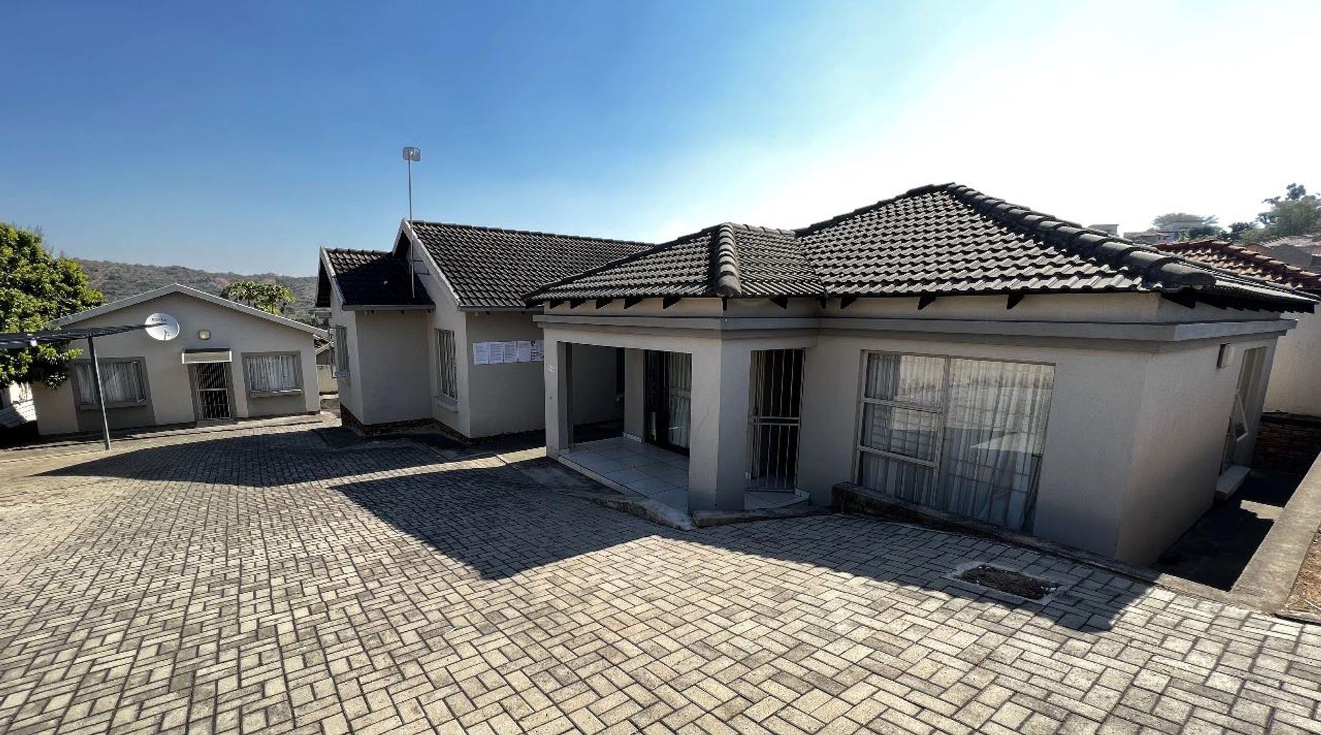 Stonehenge Ext 1 Property Property and houses for sale in Stonehenge