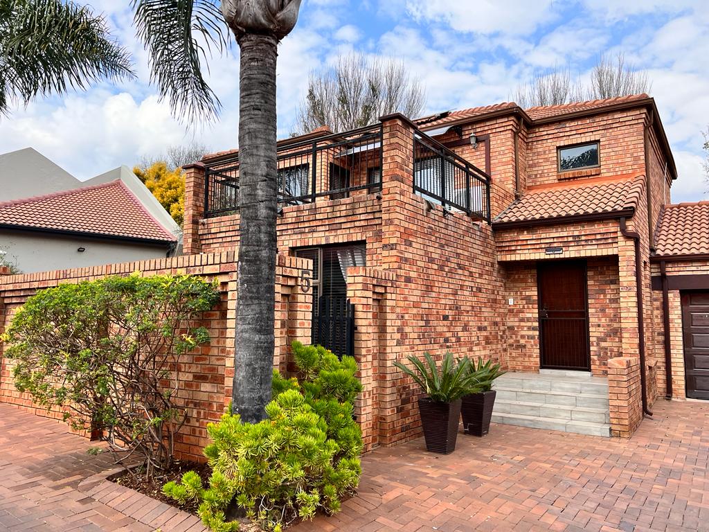 Centurion Golf Estate Property Apartments / flats for sale in