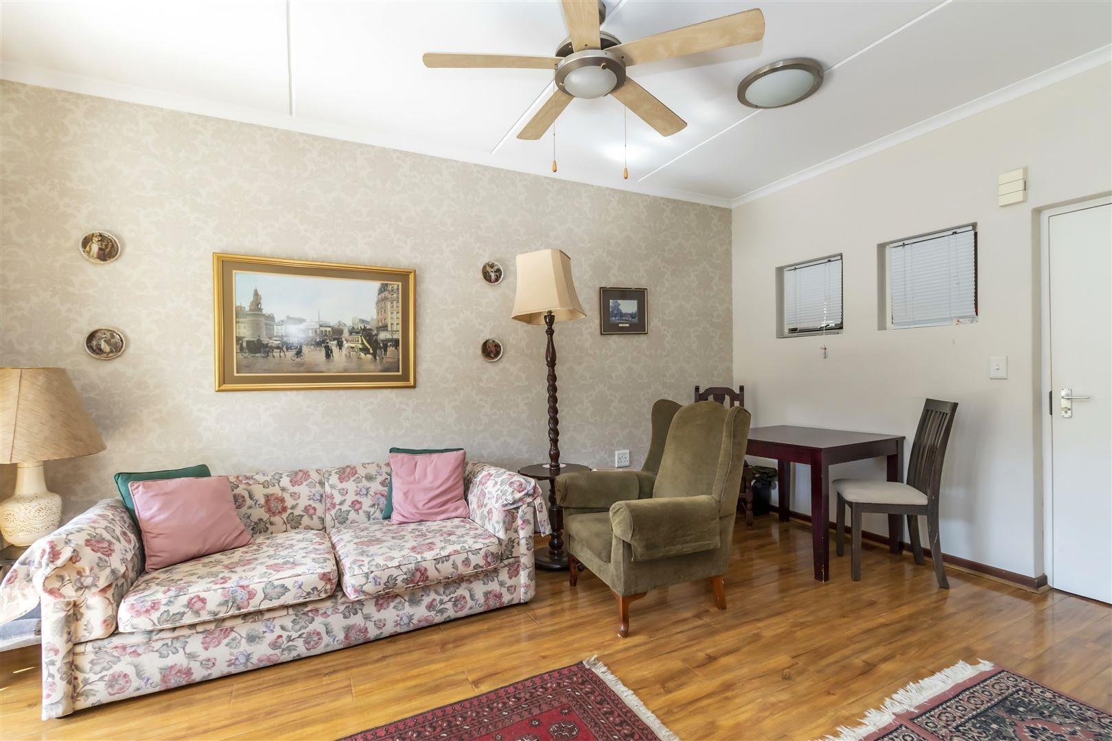 Douglasdale Property Apartments / flats for sale in Douglasdale