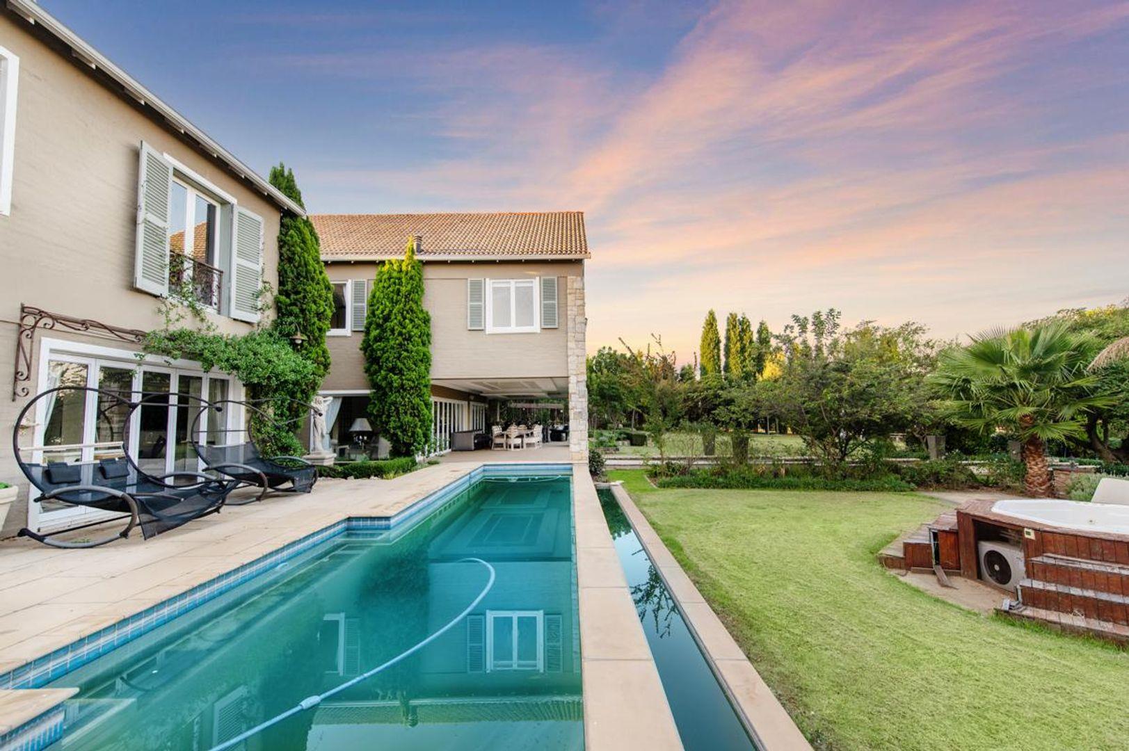 7 Bedroom House for sale in Saddlebrook Estate P24112675296