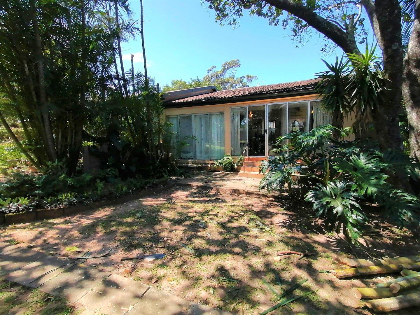 3 Bedroom Townhouse for sale in Margate Villa Relax 1 1 Leonard Road