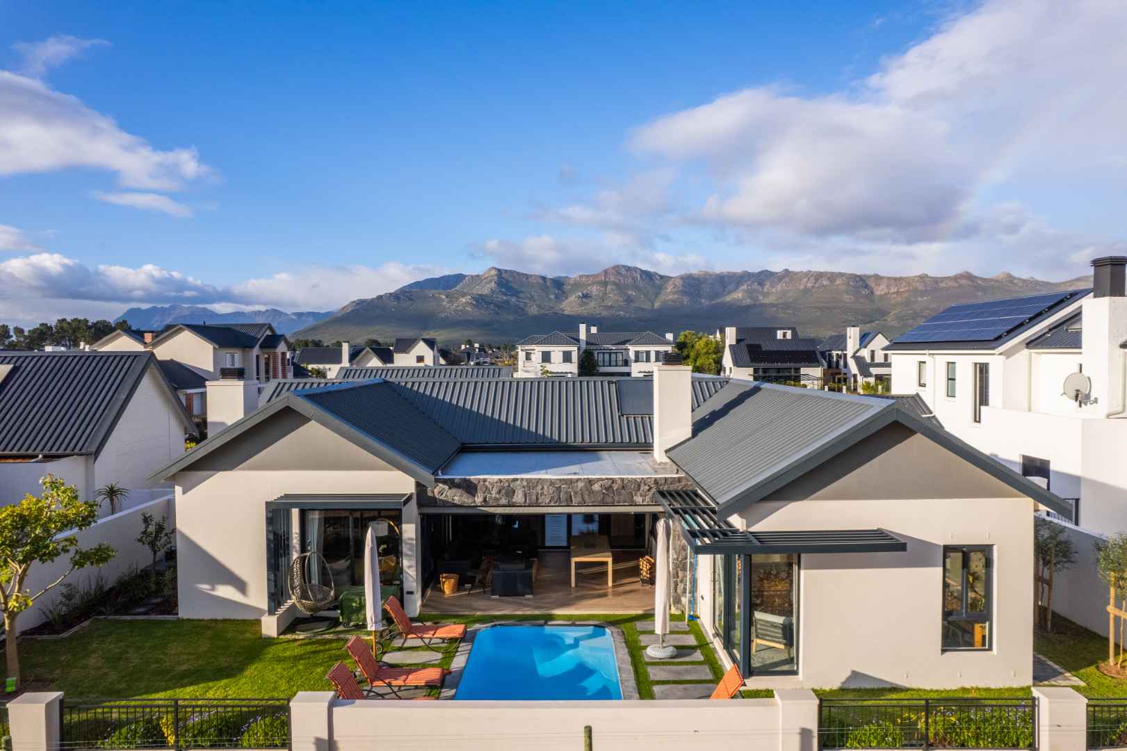 Val De Vie Estate Property Property and houses for sale in Val De Vie