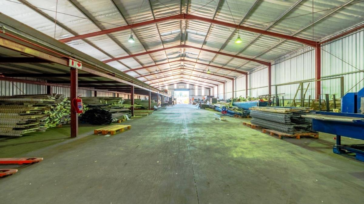 Industrial property for sale in Phoenix Industrial 27 Vulcan Pl P24