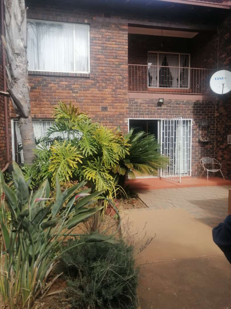 Greenhills Property Property and houses for sale in Greenhills Page 9