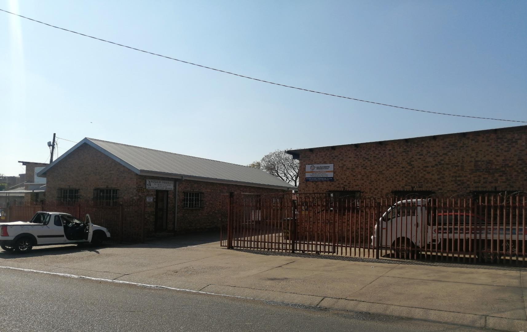 Commercial property for sale in Silverton 538, 542 and 546 Jasmyn