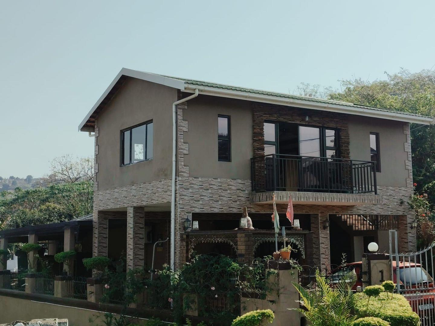 4 Bedroom House for sale in Savannah Park P24113007123