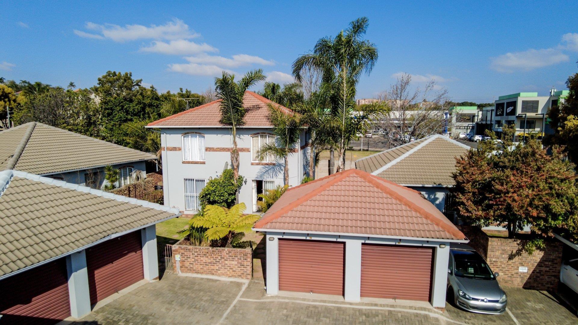 Erasmuskloof Property Townhouses for sale in Erasmuskloof