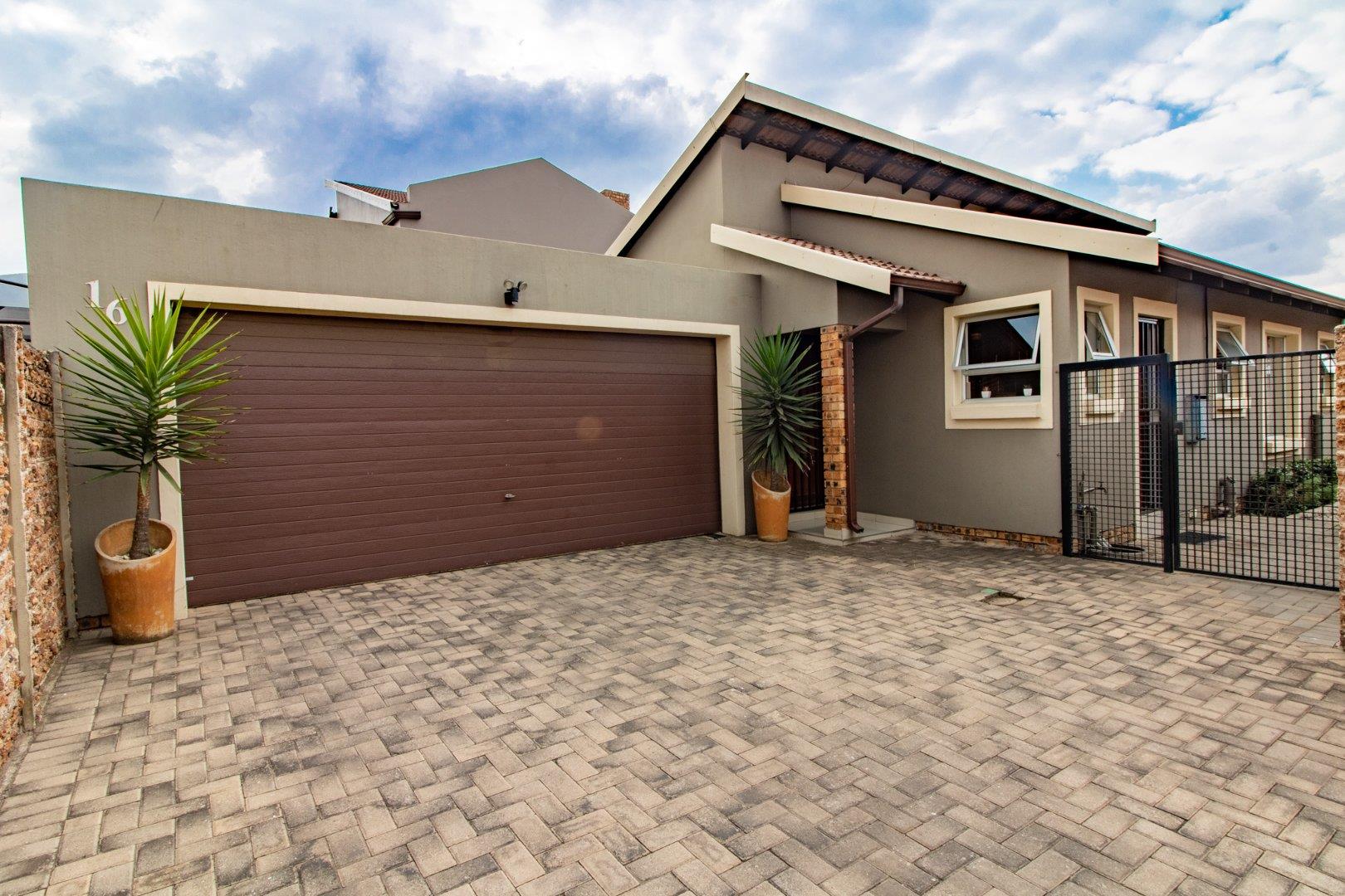 New Market Property Property and houses for sale in New Market