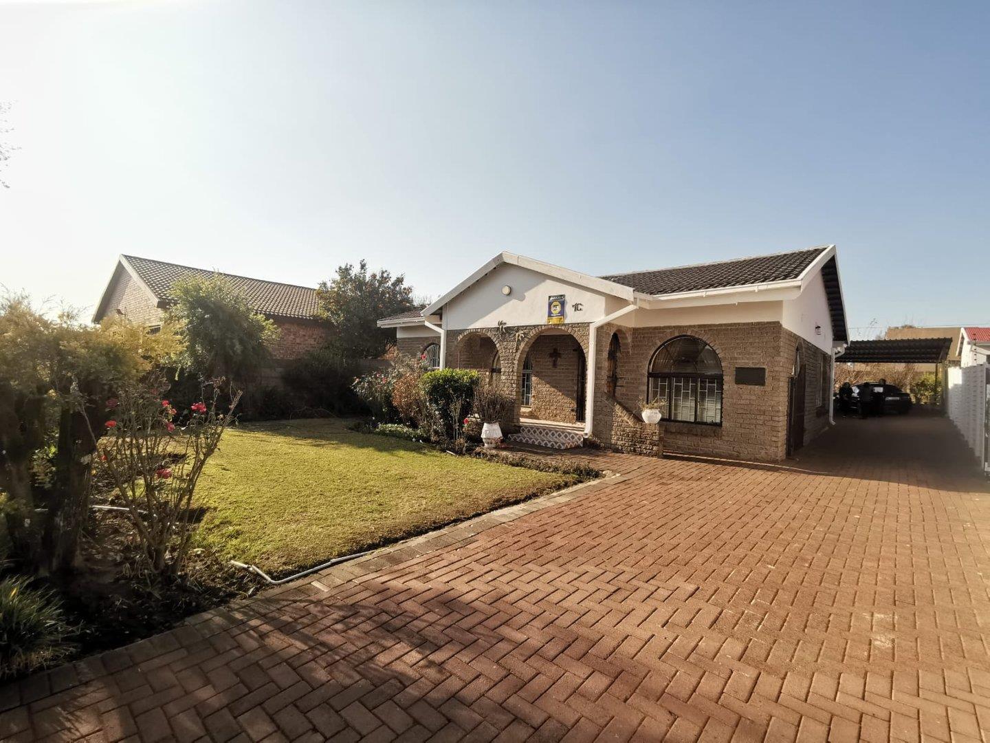 Property and houses for sale in Newcastle Newcastle Property