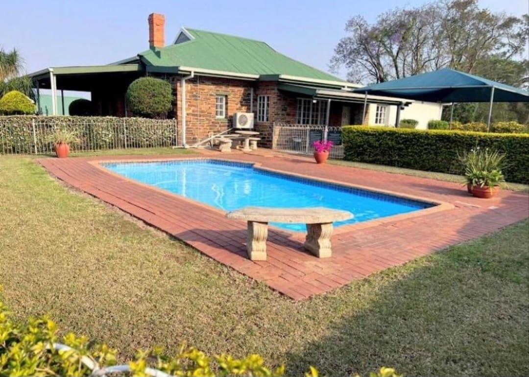 Lincoln Meade Property Townhouses for sale in Lincoln Meade