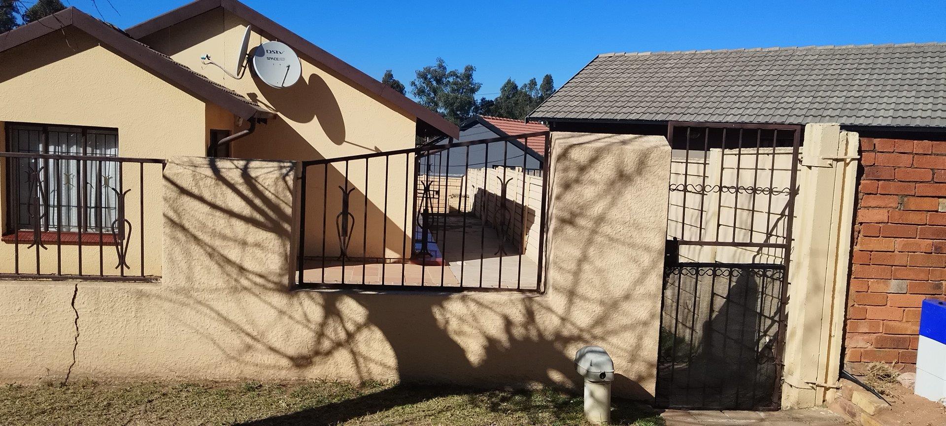 Riverlea, Johannesburg Property Houses for sale in Riverlea
