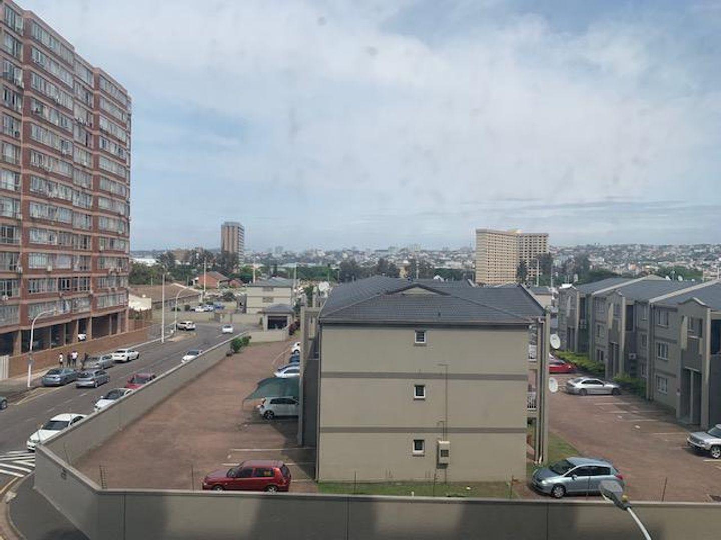 1.5 Bedroom Apartment / flat for sale in North Beach P24111973130