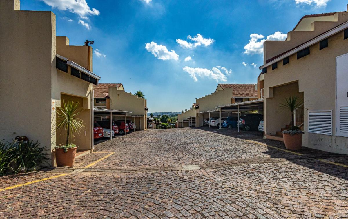 Corlett Gardens Property Property and houses to rent in Corlett