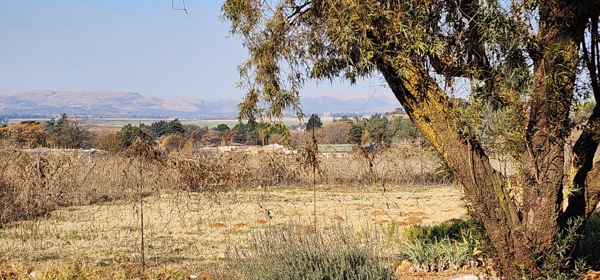 3 Bedroom House for sale in Daleside P24113013395