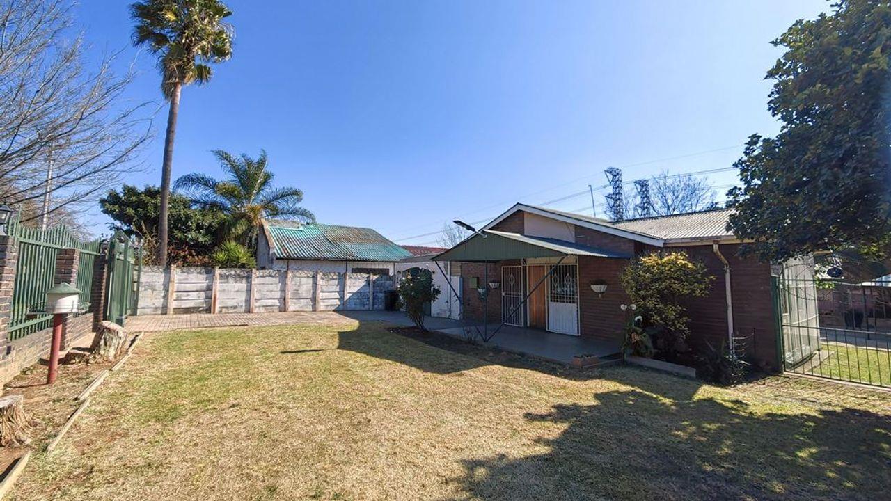 3 Bedroom House for sale in Klopperpark 14 Kragbron Road P24113017797