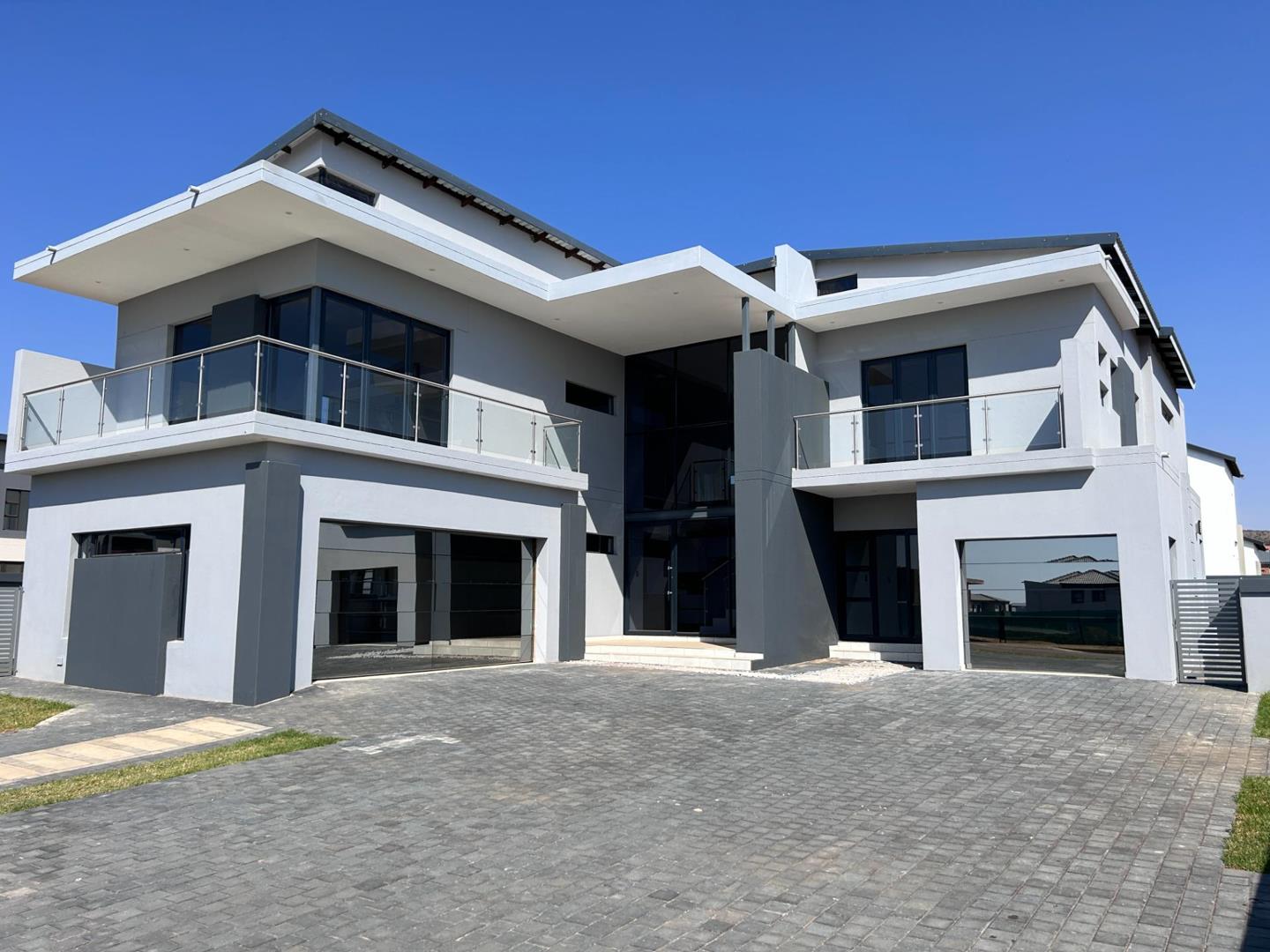 Six Fountains Property Property and houses for sale in Six Fountains