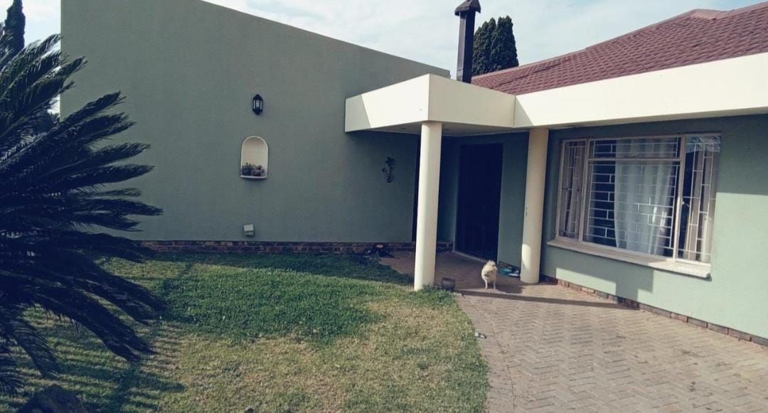 Falcon Ridge Property Property and houses for sale in Falcon Ridge