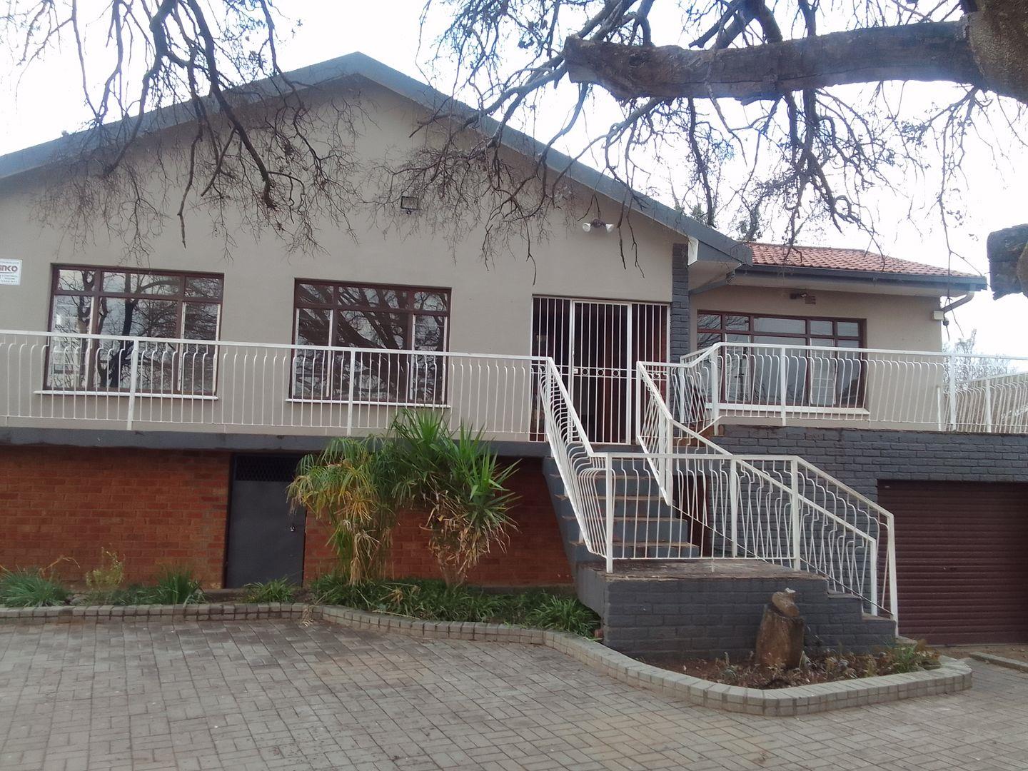 3 Bedroom House for sale in Aliwal North 5 Reich Street P24113018687