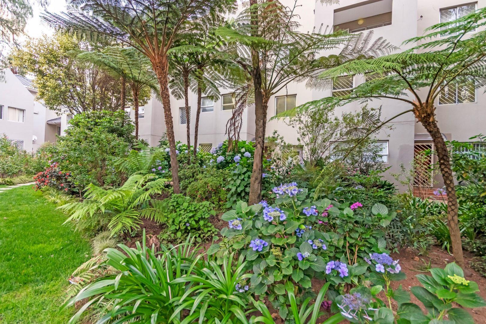 2 Bedroom Apartment / flat for sale in Norwood P24113019874