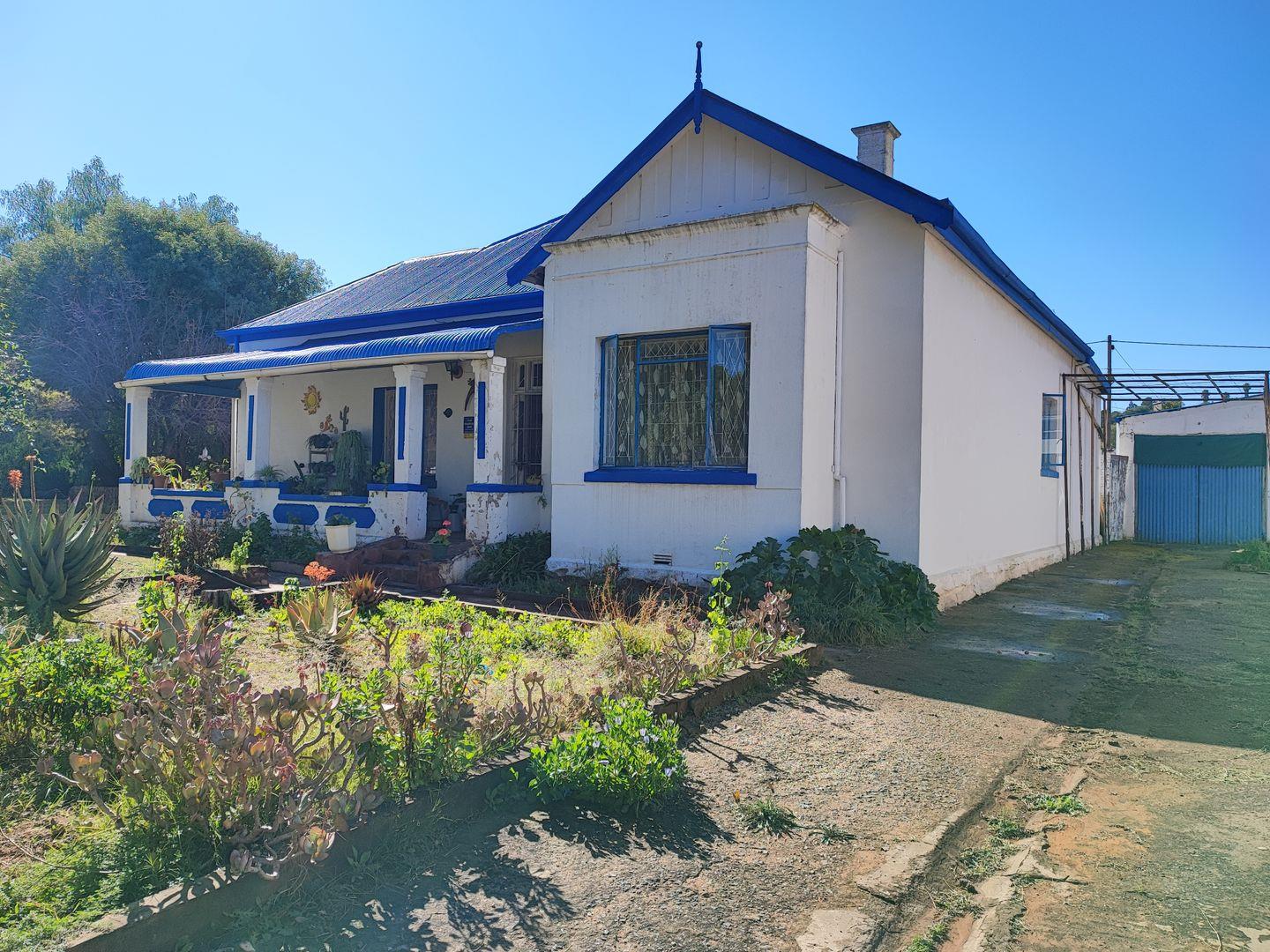 3 Bedroom House for sale in Cradock P24113019944