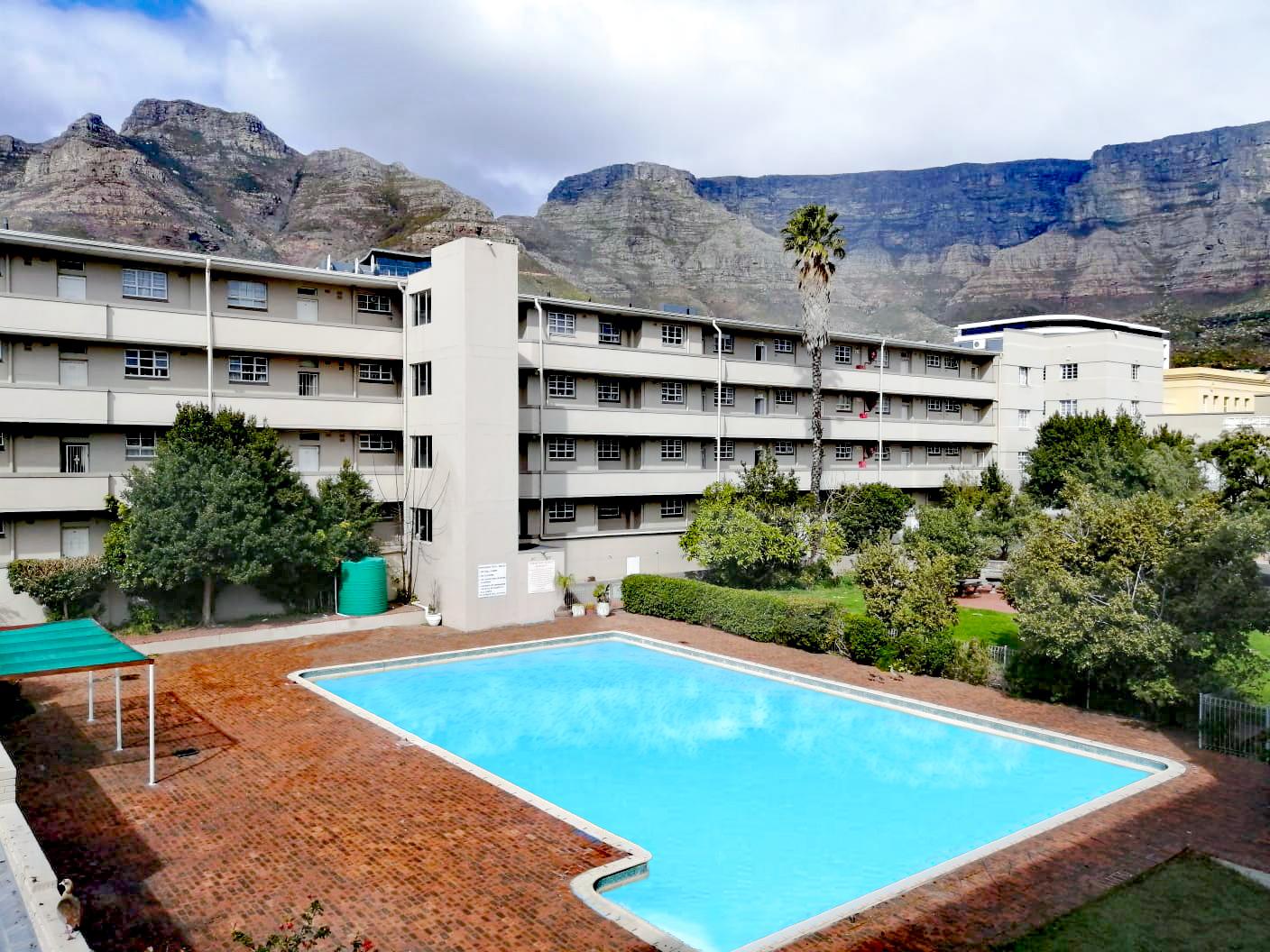 3 Bedroom Apartment / flat for sale in Zonnebloem P24113020677