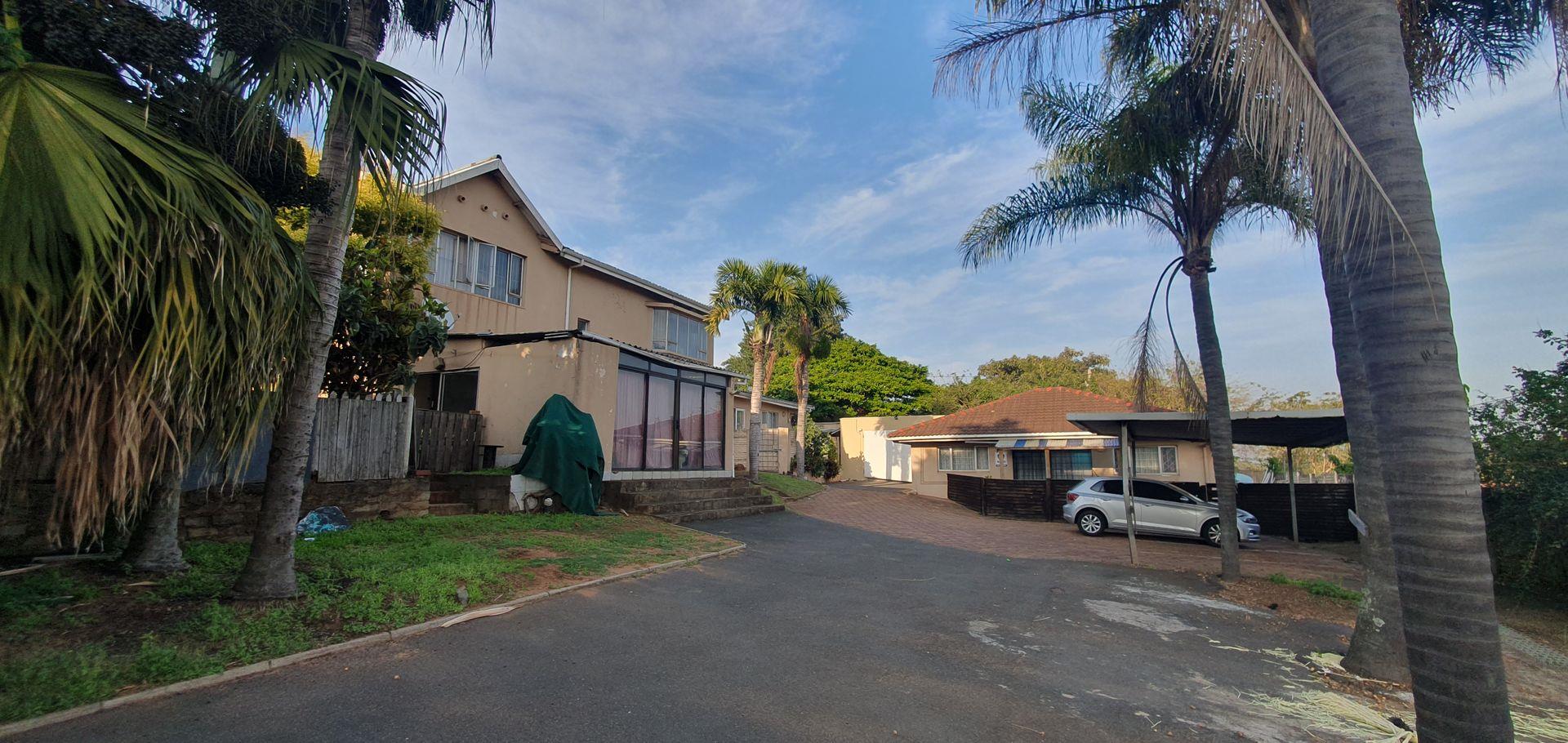 9 Bedroom House for sale in Bluff P24113024053