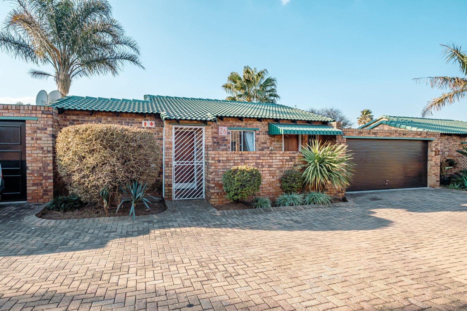 Florida Glen Property Property and houses for sale in Florida Glen