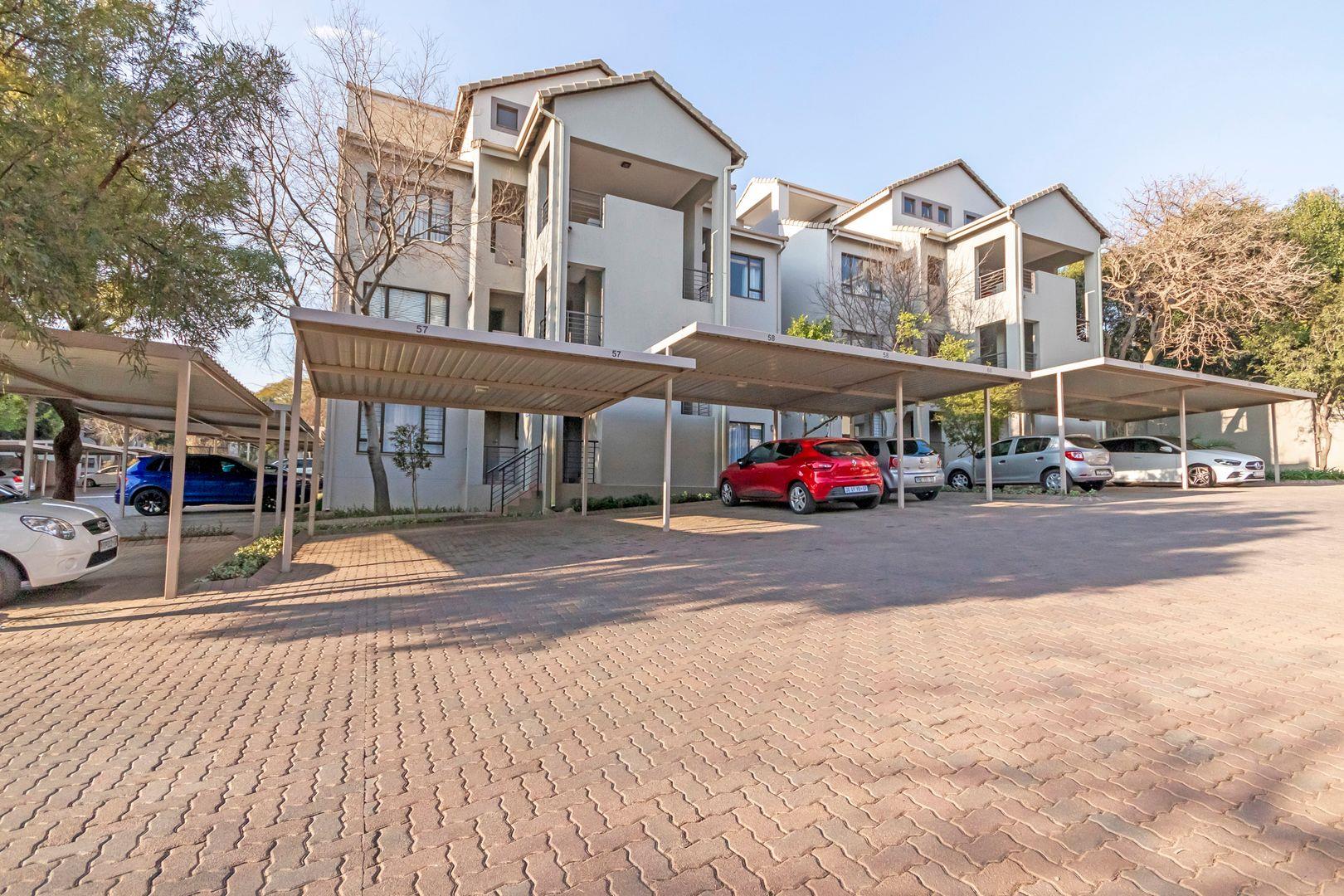 2 Bedroom Apartment / flat for sale in Bryanston P24113029931