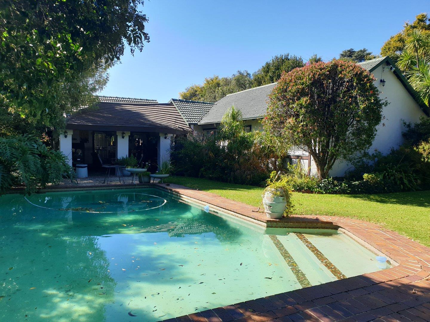 3 Bedroom House for sale in Aston Manor P24112521435