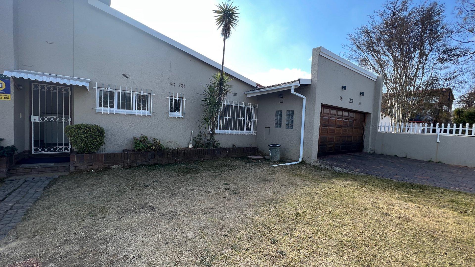 Robertsham Property Property and houses for sale in Robertsham