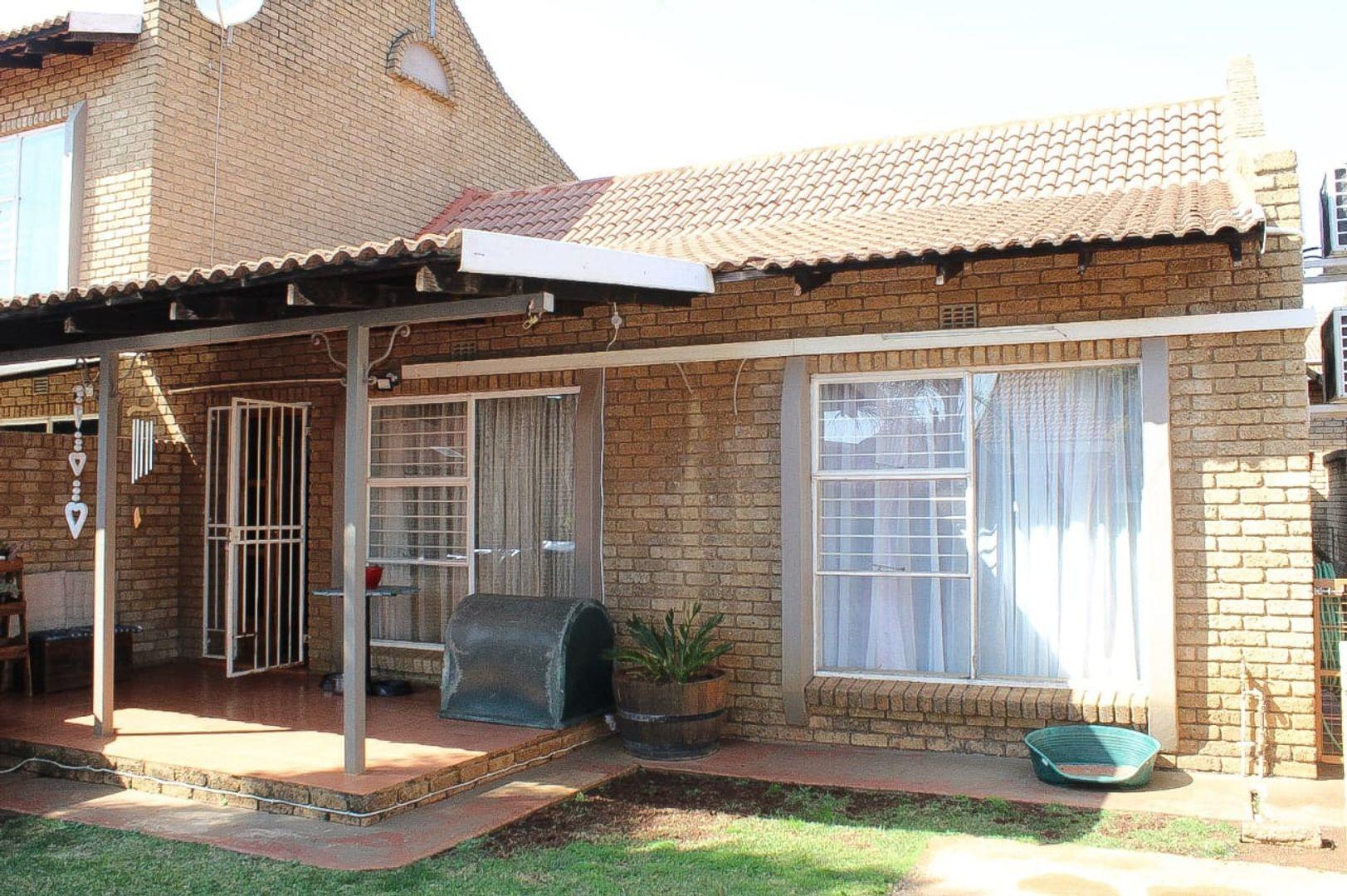Property and houses for sale in Carletonville Carletonville Property Page 6