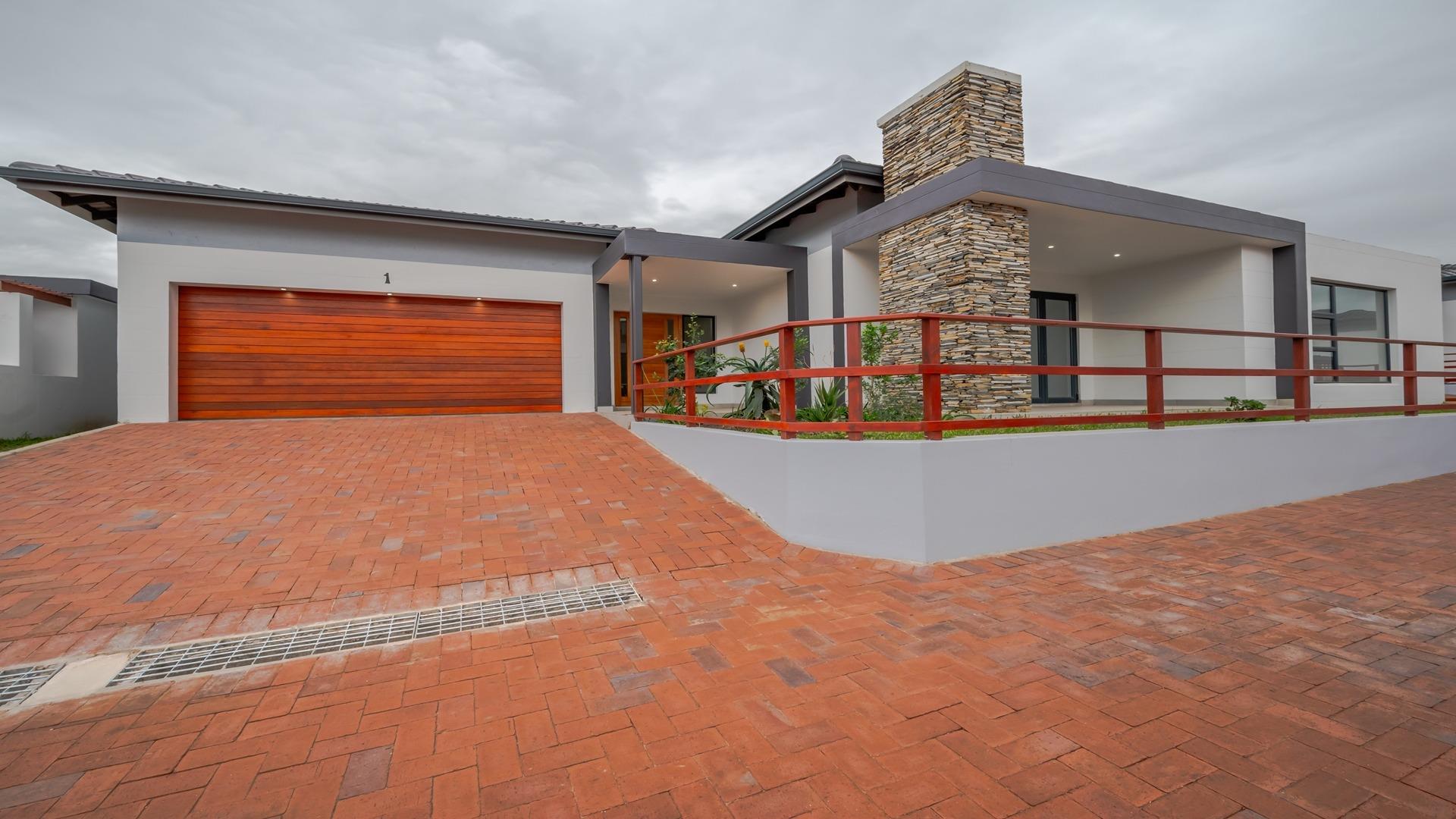 3 Bedroom House for sale in Palm Lakes Estate 1, 3, 5 Champions Place