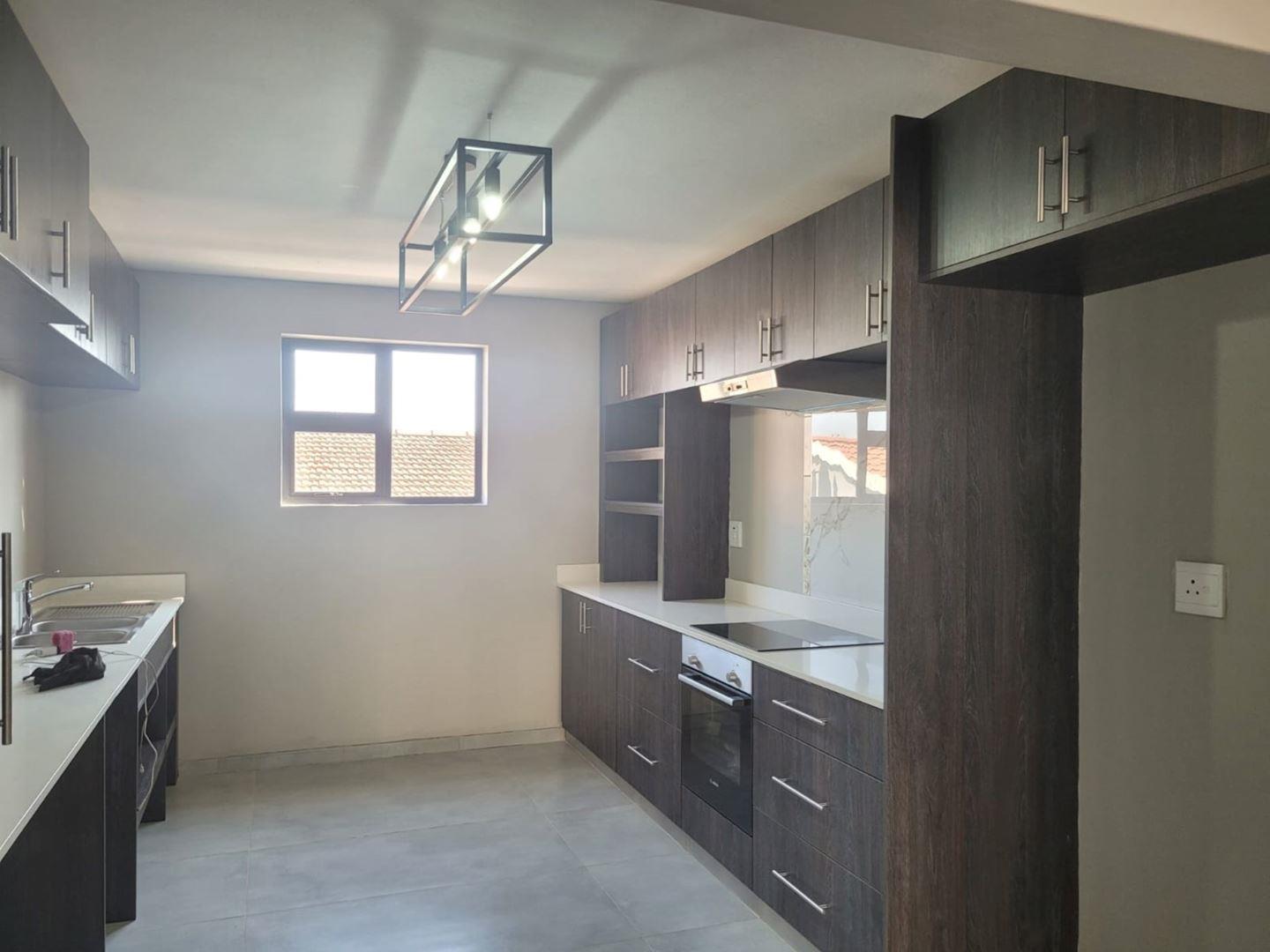 2 Bedroom Apartment / flat to rent in Umhlanga Central 165b Umhlanga