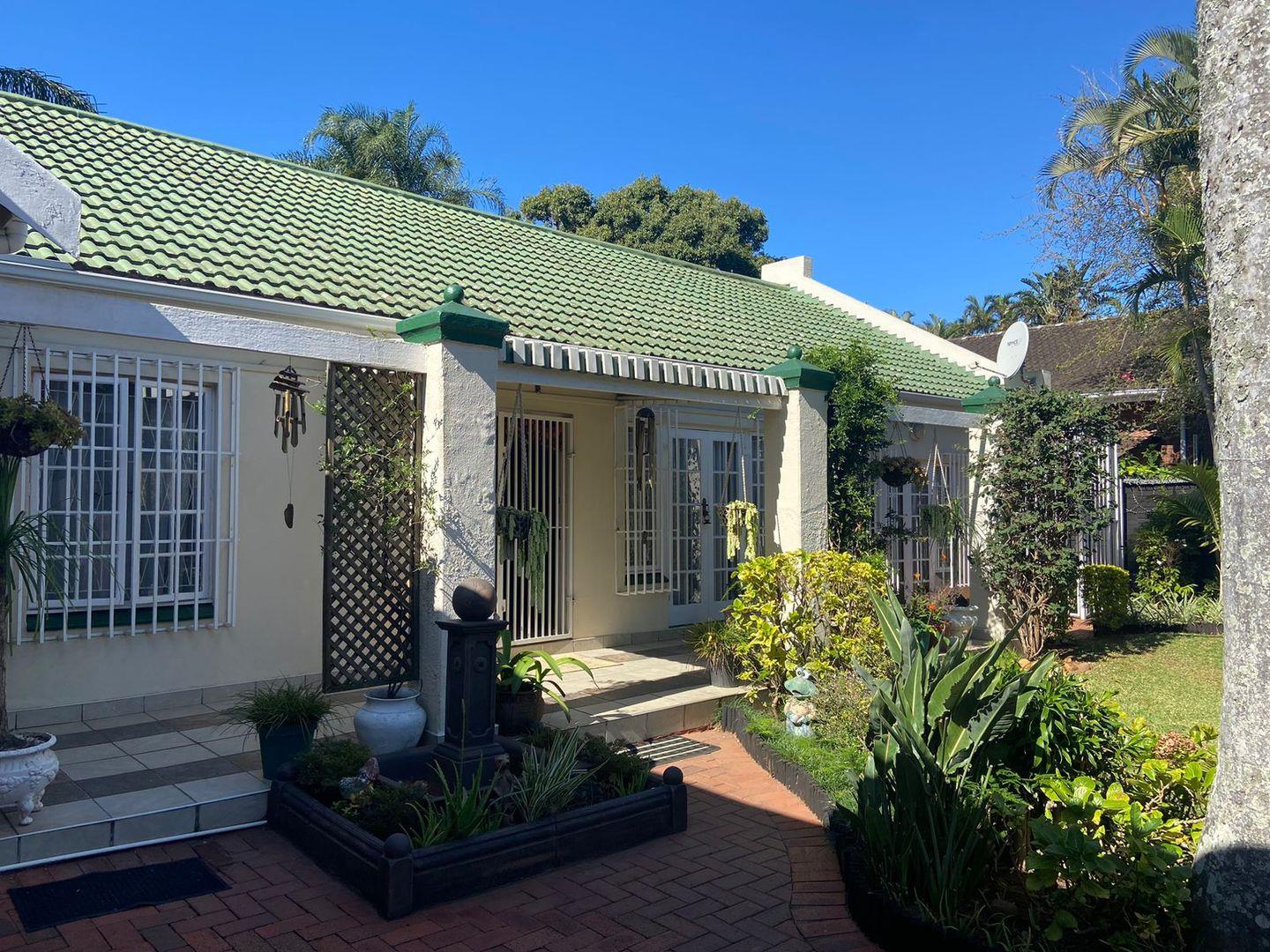 4 Bedroom House for sale in Glen Anil 36 Wistaria Grove P24113050113