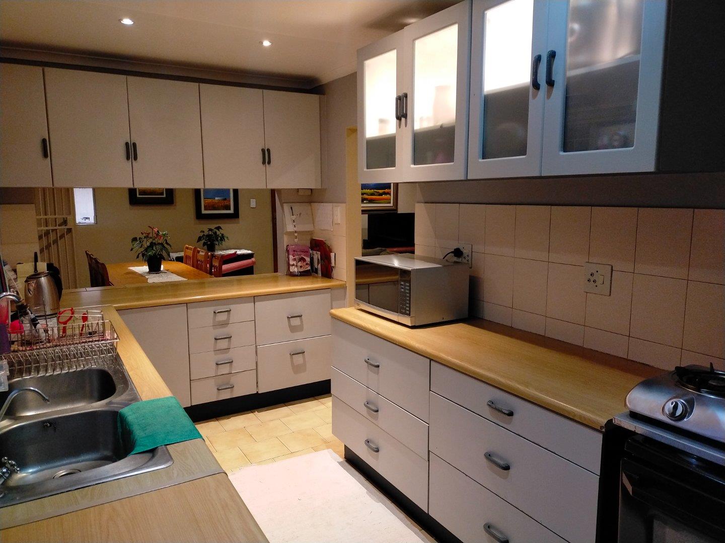 3 Bedroom House for sale in East Lynne 95 Swaan Street P24113050653