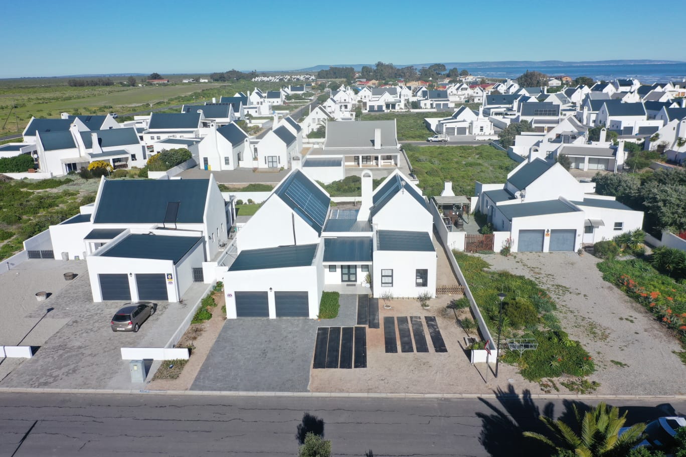 3 Bedroom House for sale in Dwarskersbos P24113051695