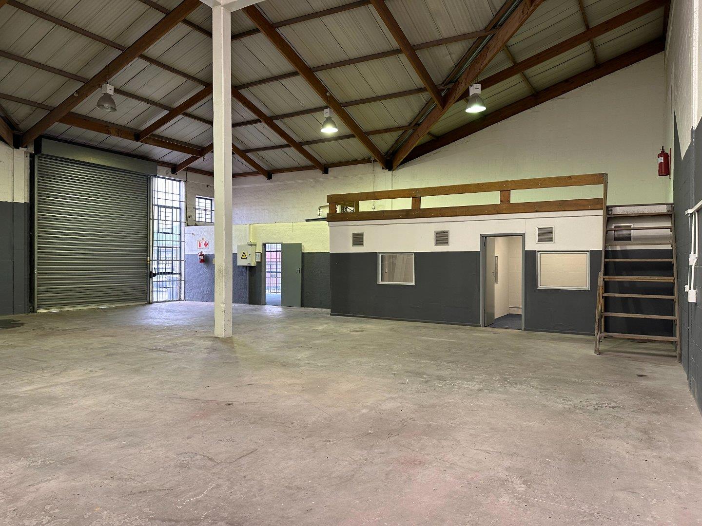 Airport Industria Property Industrial property for sale in Airport