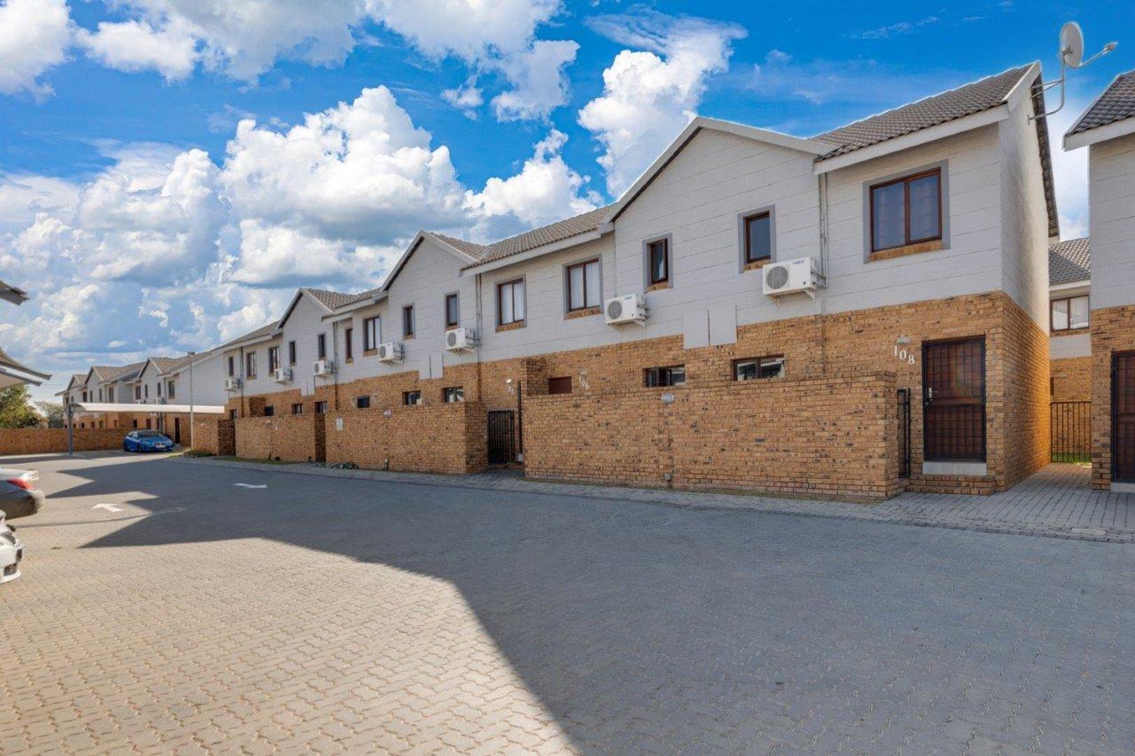 Blue Hills Property Property and houses for sale in Blue Hills