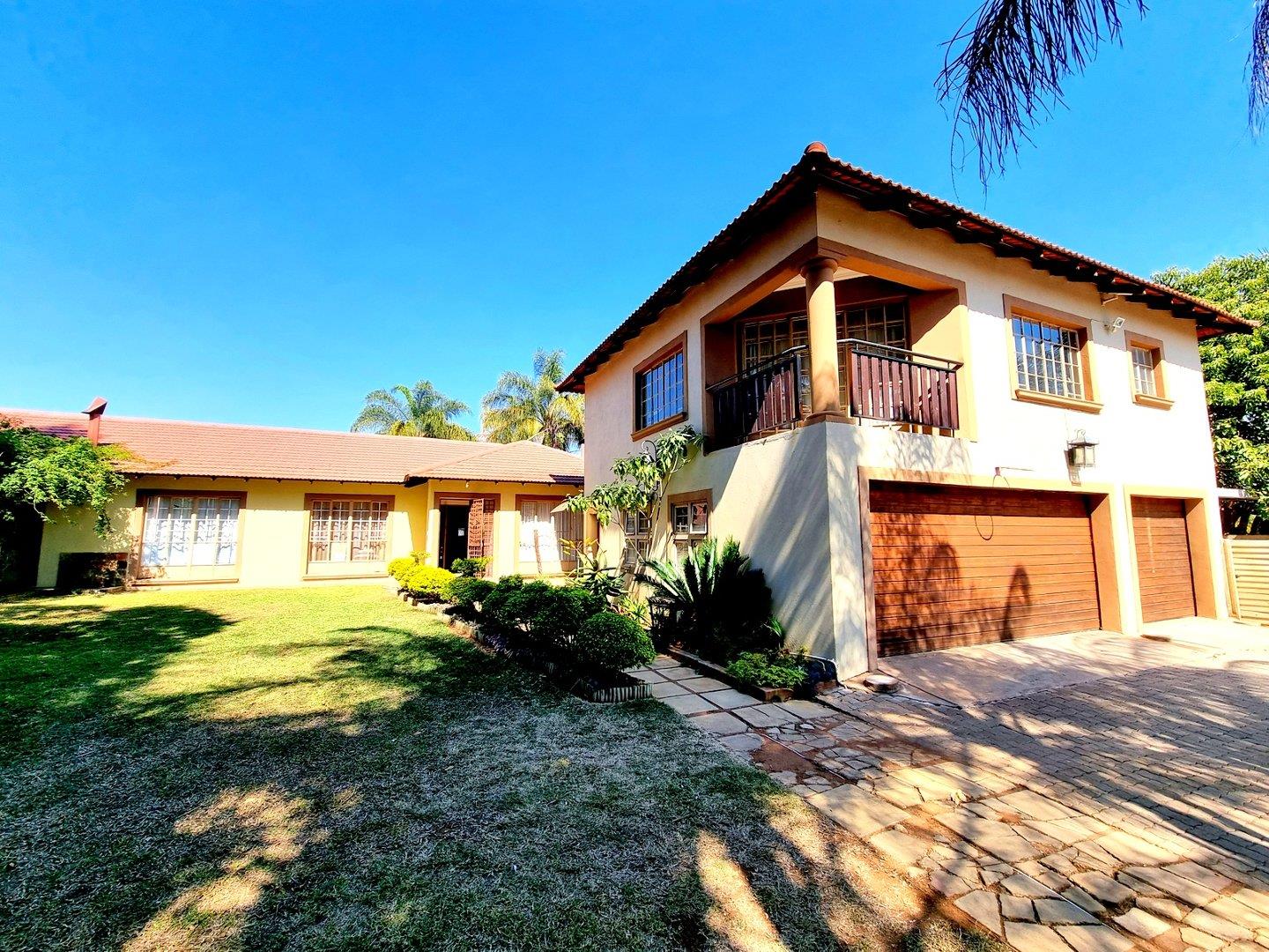 7 Bedroom House for sale in Eduan Park P24113056412