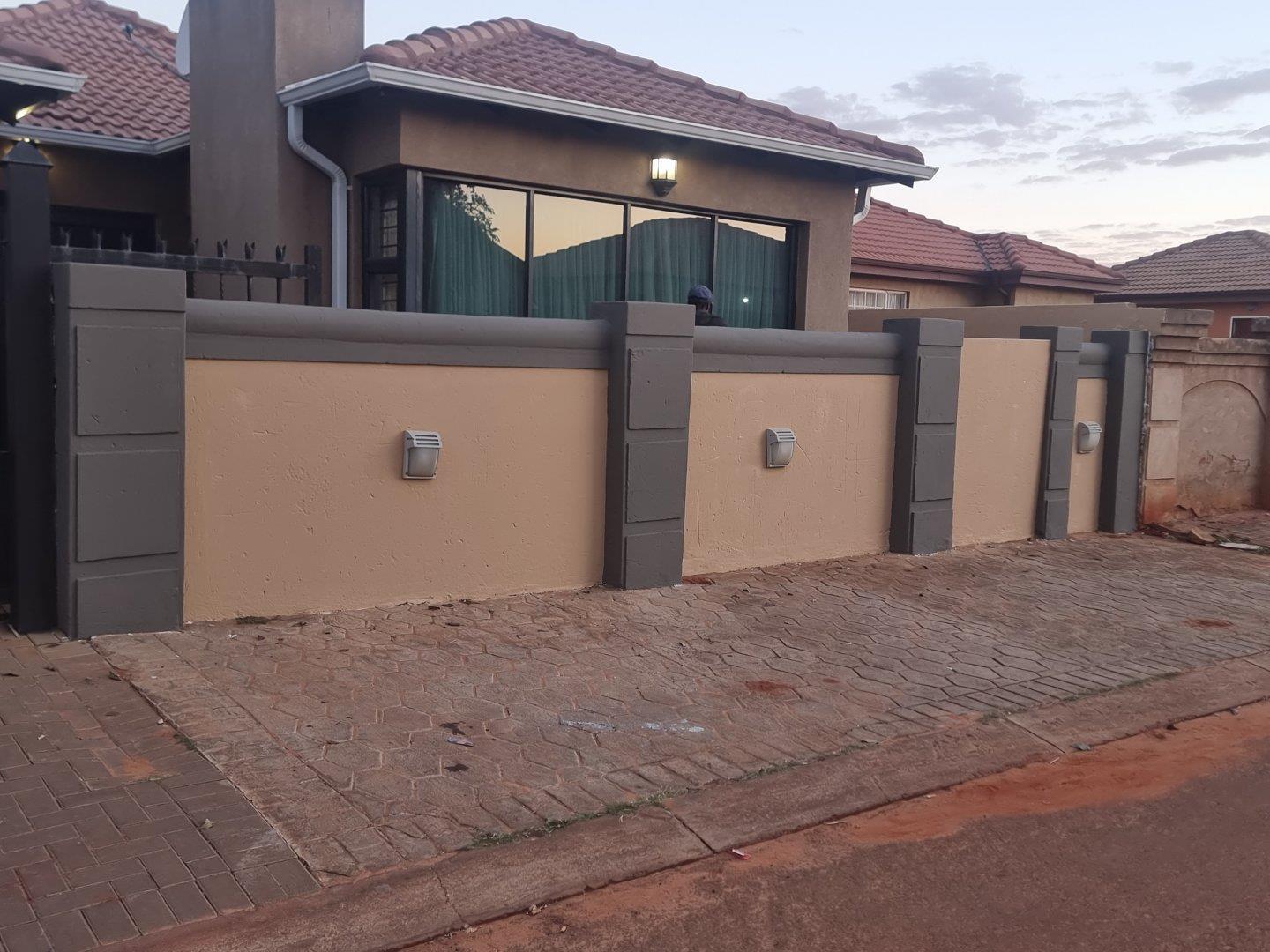 3 Bedroom House for sale in The Orchards P24113058055