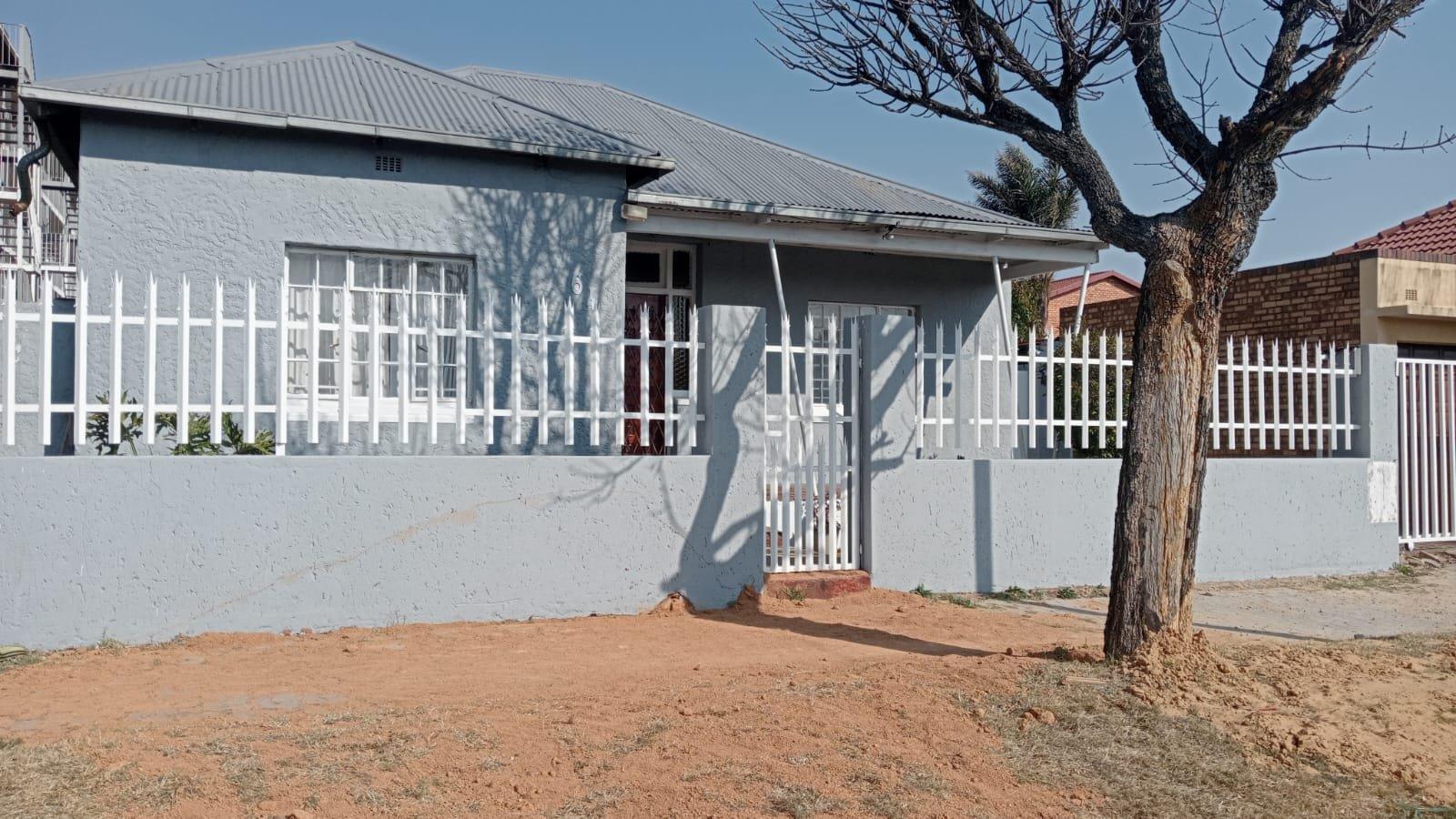 Forest Hill, Johannesburg Property Property and houses for sale in Forest Hill, Johannesburg