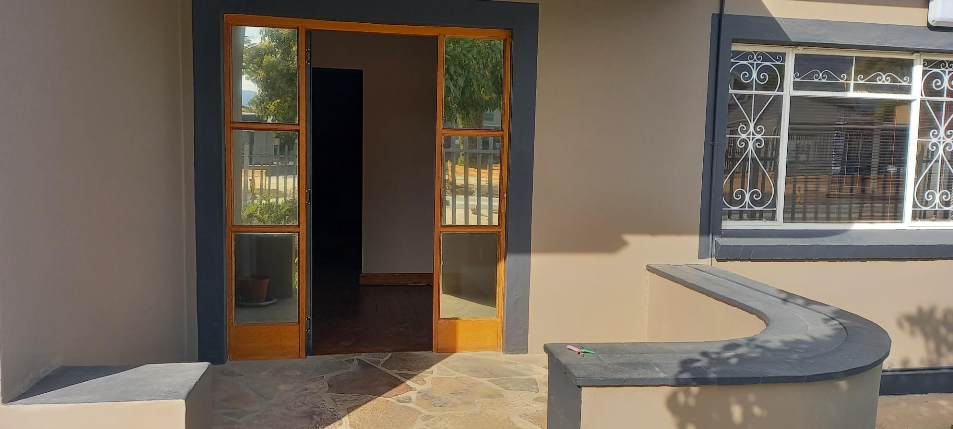 Commercial property to rent in Central 23 Market St P24