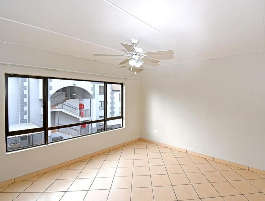 2 Bedroom Apartment / flat for sale in Northgate P24114176699