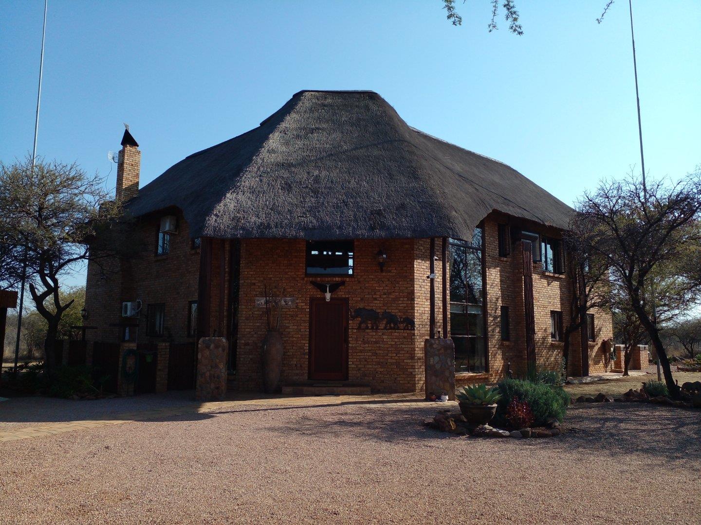 4 Bedroom House for sale in Sondela Nature Reserve P24113072374