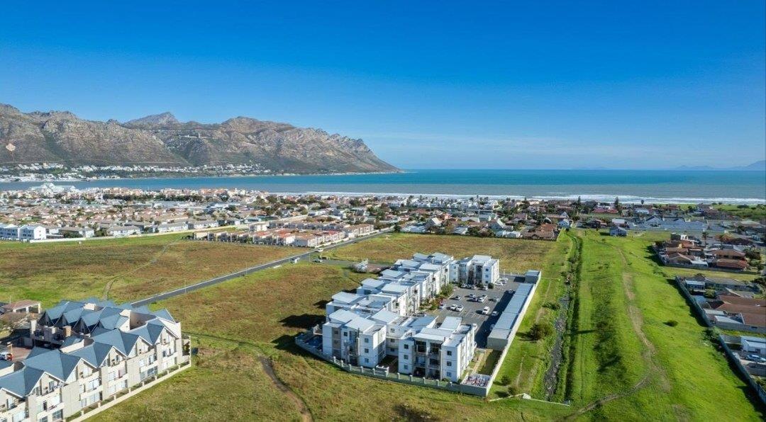 Gordons Bay Central Property Apartments / flats for sale in Gordons