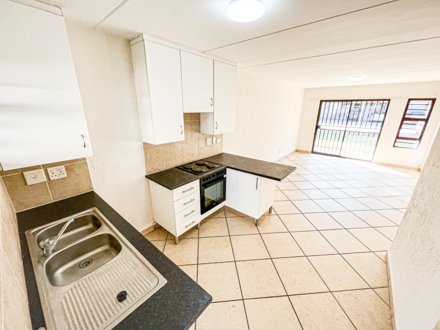 2 Bedroom Apartment / flat for sale in Eveleigh 77 Edgar Road P24