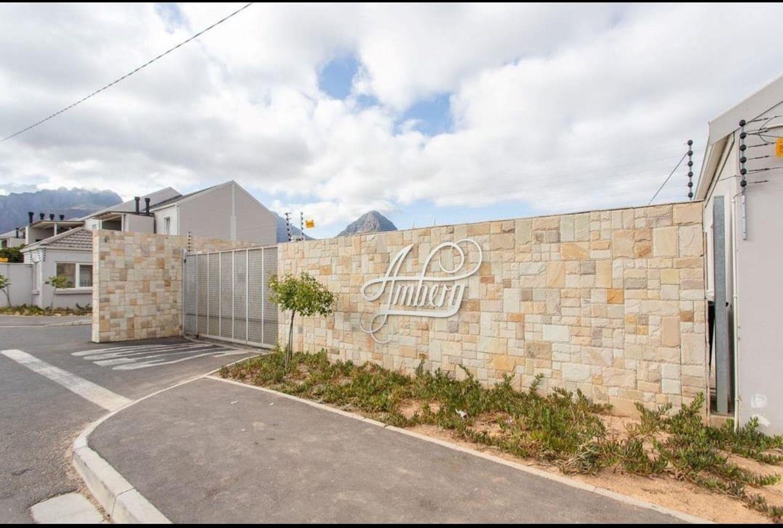 Apartments / flats for sale in Paarl Paarl Property